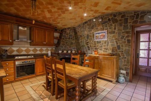 Sant Antoni de Calonge Villa Sleeps 10 Pool Wifi