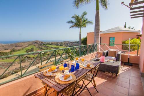Salobre Villa, 5pax, Pool And Great Views