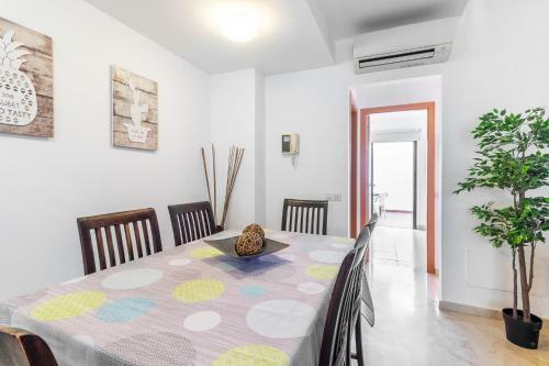 Flatguest San Fernando + 4bdr + Terrace + Parking