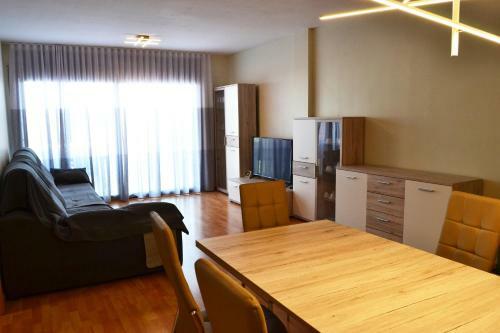 Apartamento Zona Auditorio Sixtomir, 109