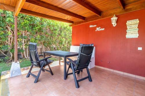 Flatguest Los Tunos +garden +pool +wifi