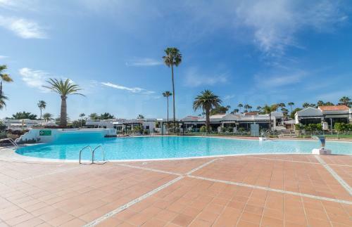 Fant�stico Bungalow + Piscina