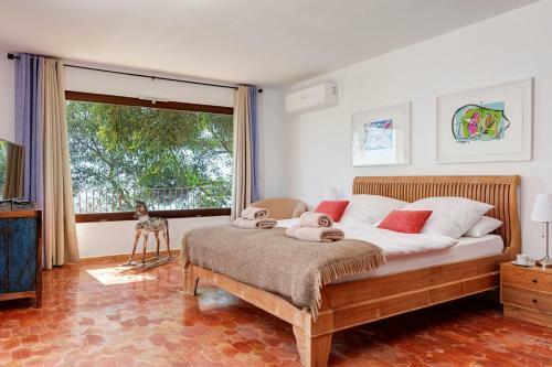 Montiboli Villa Sleeps 6 With Air Con