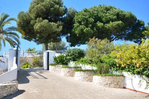 Villa Sleeps 14 With Pool Air Con And Wifi