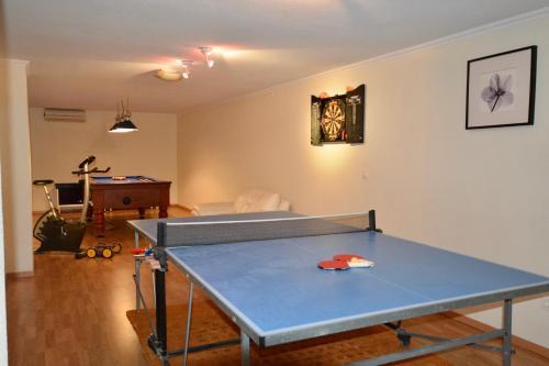 Villa Sleeps 14 With Pool Air Con And Wifi