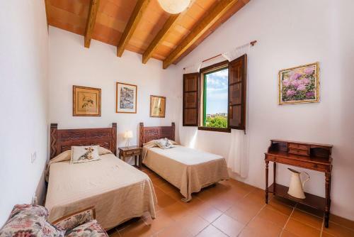Discover Mallorca From This 4br Pool & Bbq