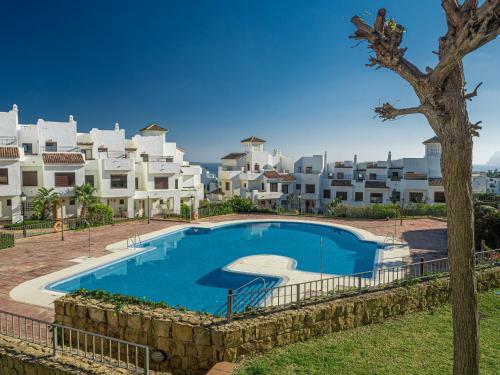 2305 - Luxury Villa With Sea View And Pools