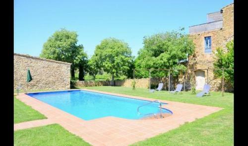San Sadurni Villa Sleeps 5 With Pool