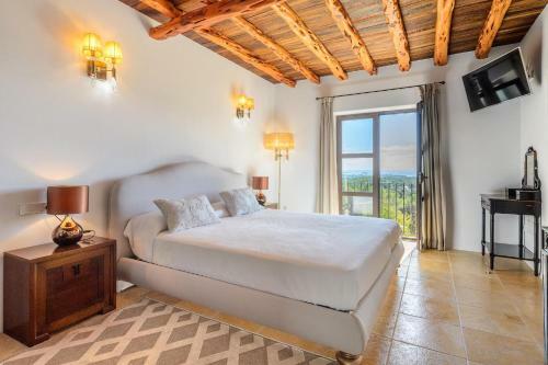 New! Villa Can Prats Deluxe Heated Pool