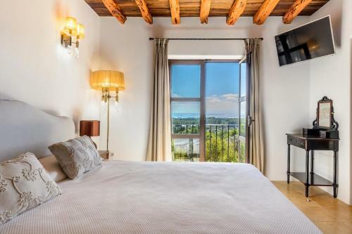New! Villa Can Prats Deluxe Heated Pool