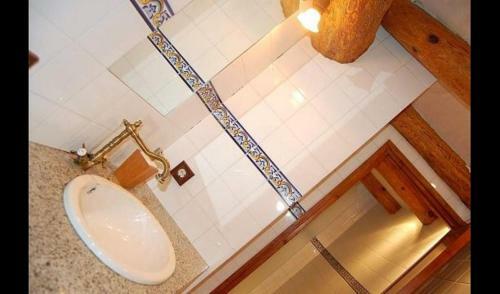 Santa Maria de Merles Villa Sleeps 8 With Pool