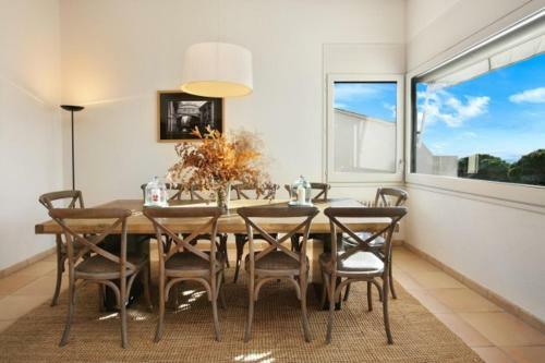 Santa Margarida Villa Sleeps 8 With Pool