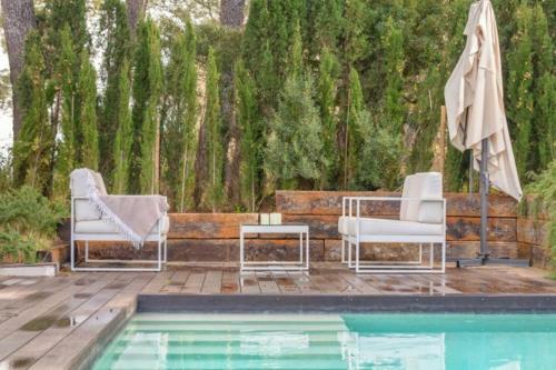 Villa In Santa Margarida Sleeps 8 With Pool