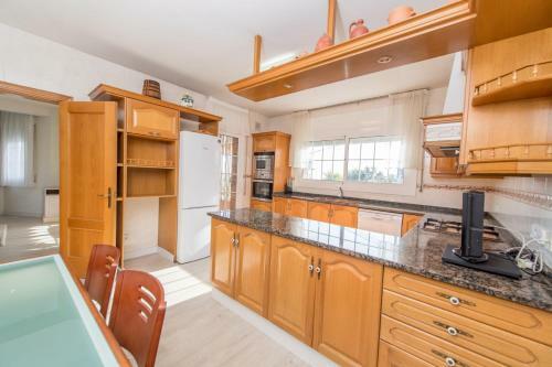 Villa Homeholidaysrentals Gema