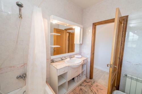 Villa Homeholidaysrentals Gema