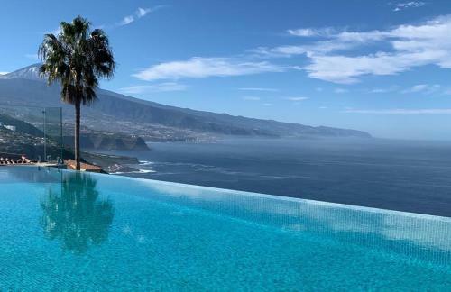 Crystal Ocean Villa