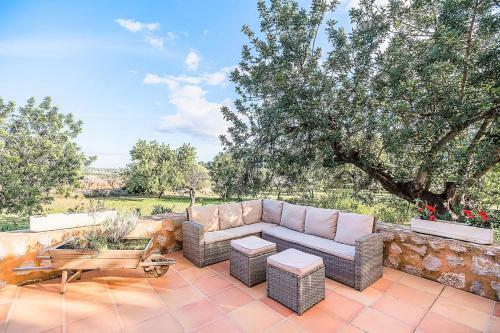 Selva Villa Sleeps 6 With Pool And Air Con