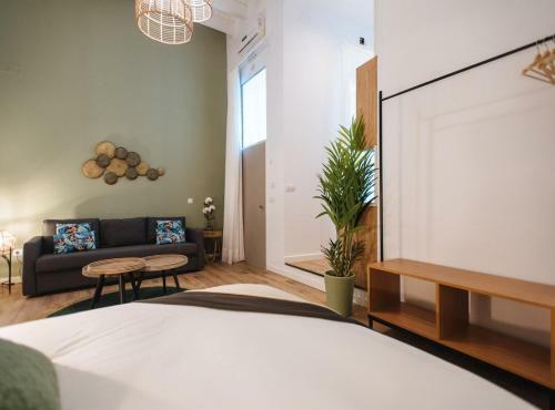 Lola de Triana Apartments