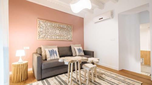 Lola de Triana Apartments