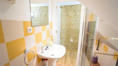 Rentalsevilla Moderno Apartamento En Ponce de Le�n
