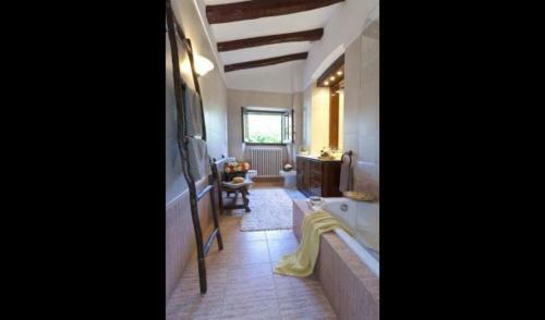 Villa In Sitges Sleeps 20 With Pool And Air Con