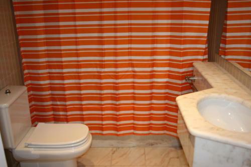 D.dinis Low Cost Hostel