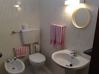 Hostal Residencial Miguel Jos�