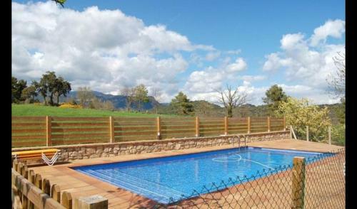 Solsona Villa Sleeps 10 With Pool