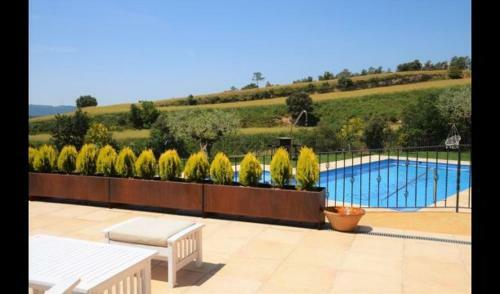 Solsona Villa Sleeps 20 With Pool