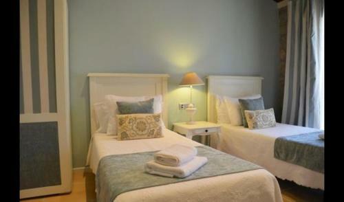 Solsona Villa Sleeps 20 With Pool