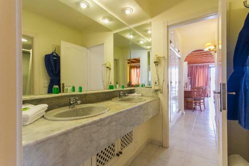 Hotel Sands Beach Active Resort
