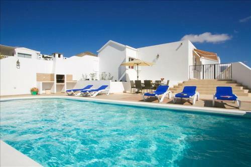 Villa Tias - 4 Bedrooms Private Patio With Heated Pool