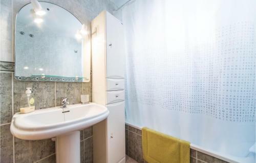 Three-bedroom Apartment In Torreblanca