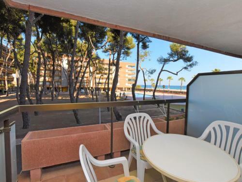 Apartment Els Pins Eduardo