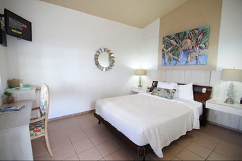 Hotel Tres Palmas Inn