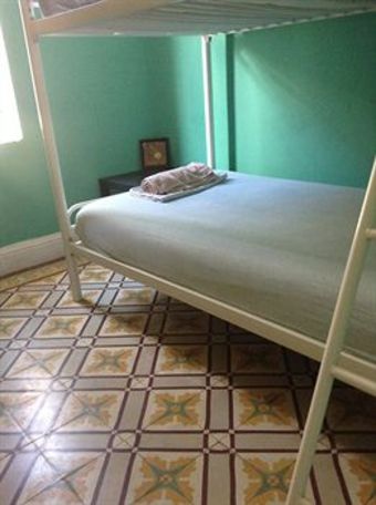 Hostal The Palace Hostel