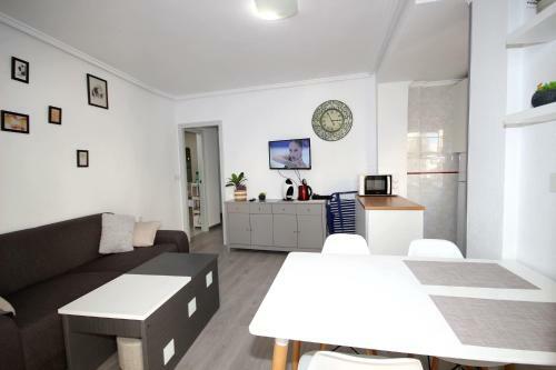 Apartment Larramendi In Torrevieja