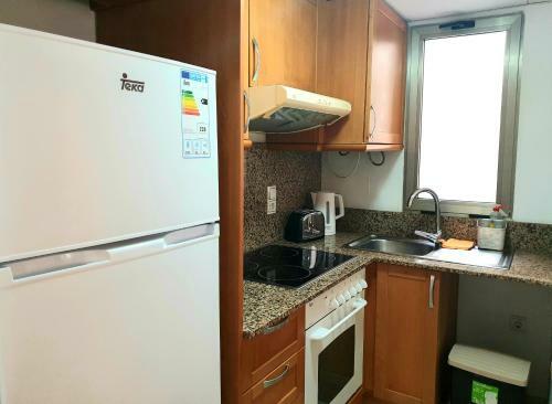 Los Locos Beach Apartments