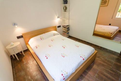 Tossa de Mar Villa Sleeps 8 Pool