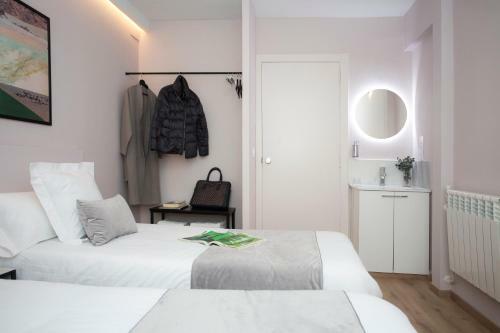 Hostal Palacios Rooms