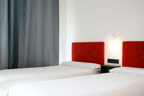 Arena Zone Hotel & Caf�