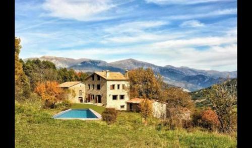 Vallcebre Villa Sleeps 22 With Pool