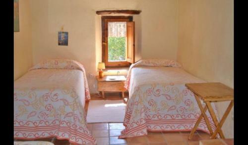 Valls Villa Sleeps 6 With Pool