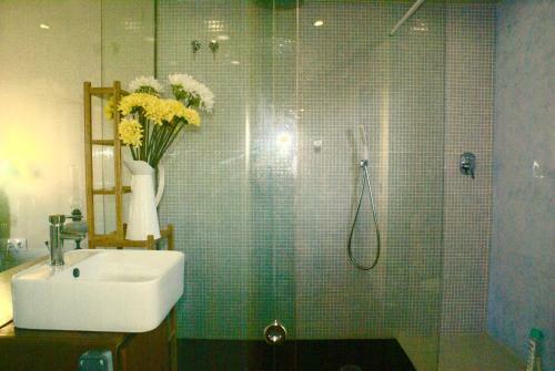 Lady Marian El Vendrell Villa Hutt-041075