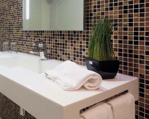 Cardal Hotel
