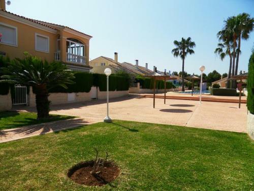 Oasis Park Silvia