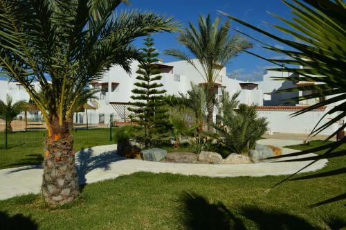 Apartamento Ground Floor Apt With Kitchenette, Private Patio, South Facing