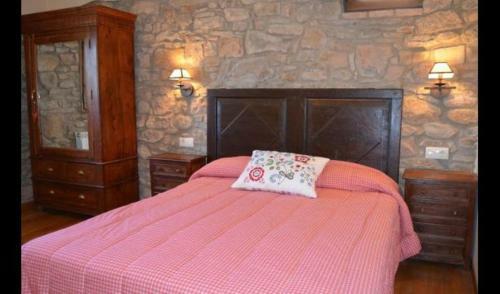 Vic Villa Sleeps 8 With Pool