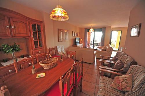 Atlanterra Primera L�nea 4 Rooms 2 Parking