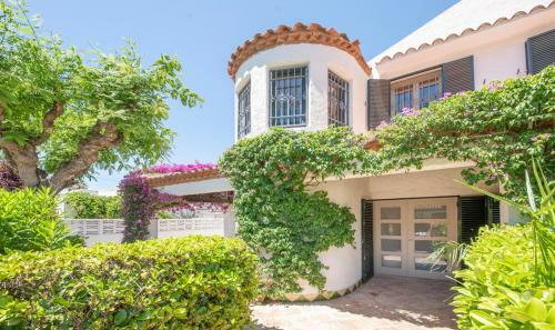 Th129 Villa Marinada